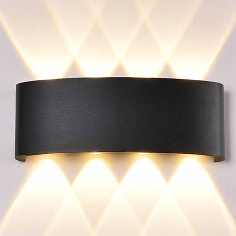 Pronzo della parete della casa con pale per la casa per le vetrici.