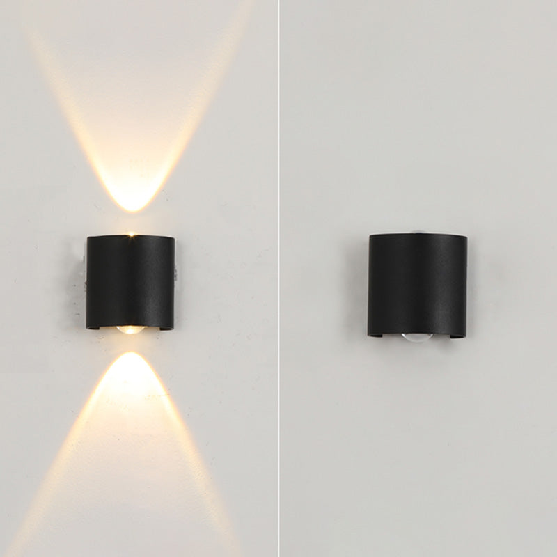 Pronzo della parete della casa con pale per la casa per le vetrici.