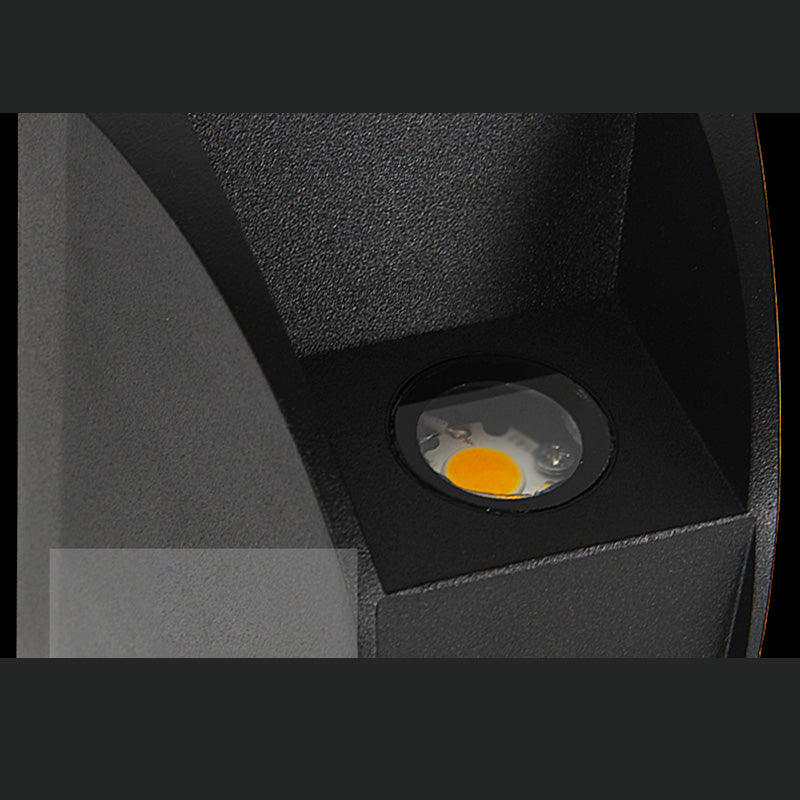 Pronzo della parete della casa con pale per la casa per le vetrici.