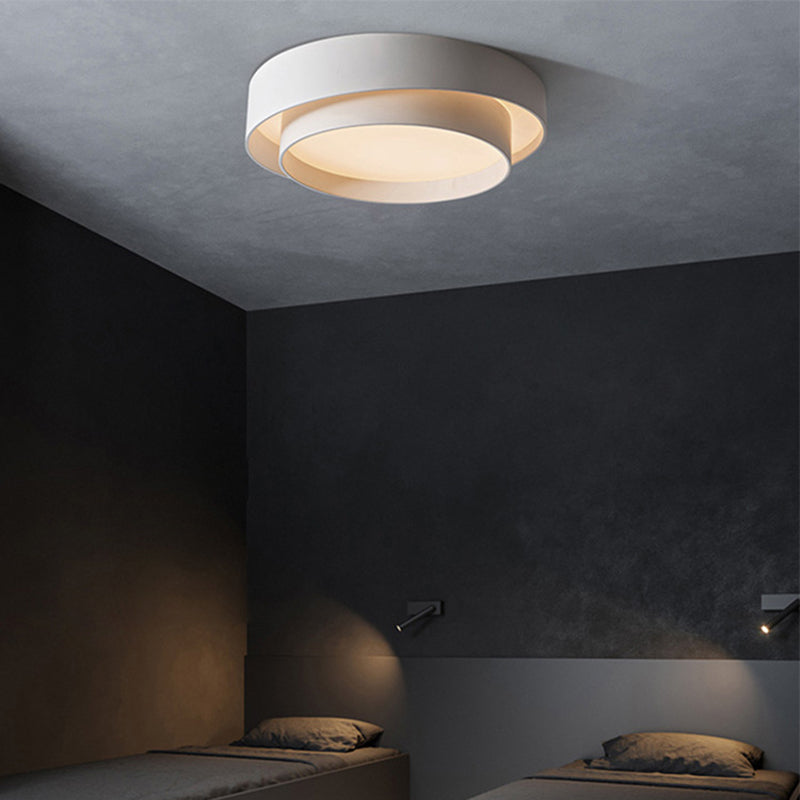 Style moderne White Led Flush Mount Light Fixture Geometrical Metal Flush Mount Light