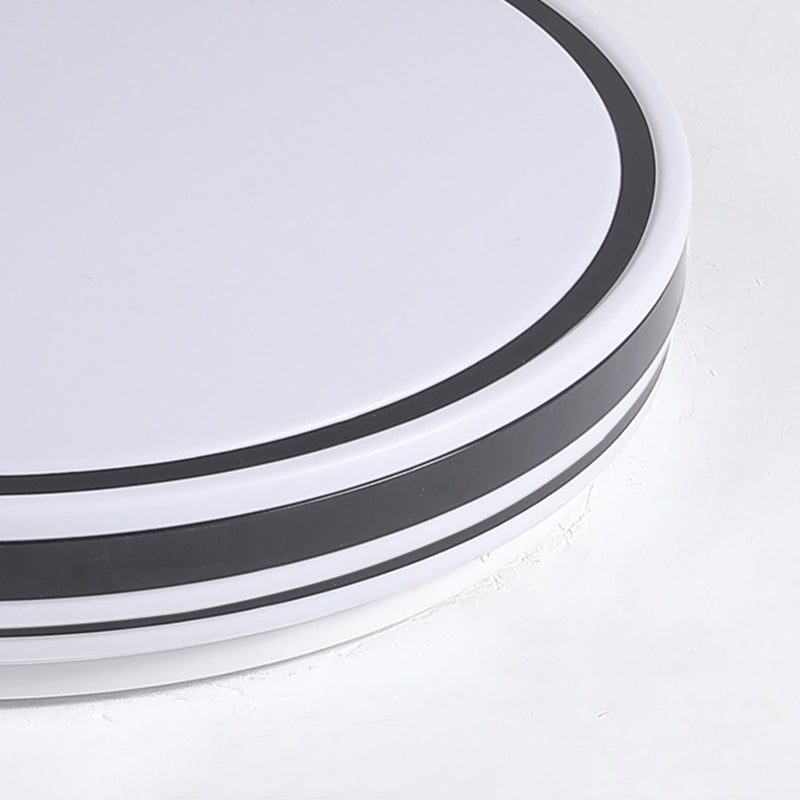 Geometrical 1-Light Flush Mount Ceiling Light Fixtures Metal Modern Style Flush Ceiling Lamp