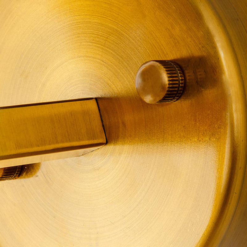 Luz de pared de forma de loto dorado en la lámpara de pared de hierro electroplacado de estilo creativo moderno para espacios interiores