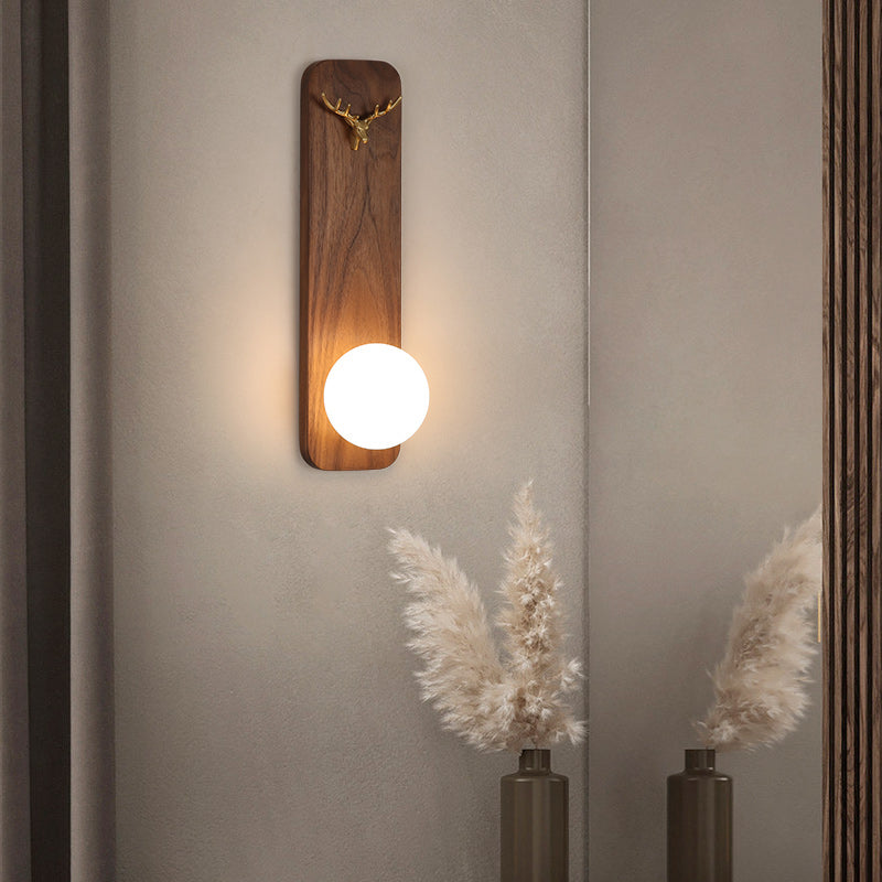 Luci da parete in legno alte da 16 "moderni lampada da applique con tonalità in vetro di latte