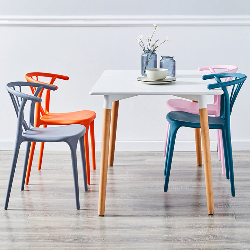 Chaise de salle à manger empilable en plastique à dossier de Wishbone de chaise contemporaine à la maison