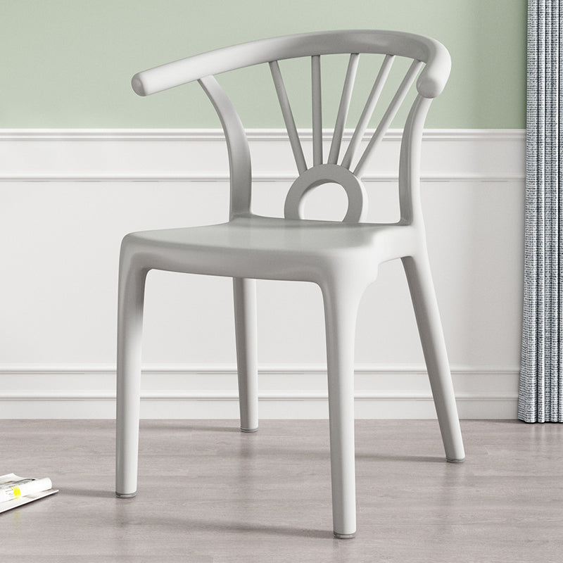 Salle à manger moderne Windsor chaises arrière chaise sans bras de salle à manger en plastique pour la cuisine