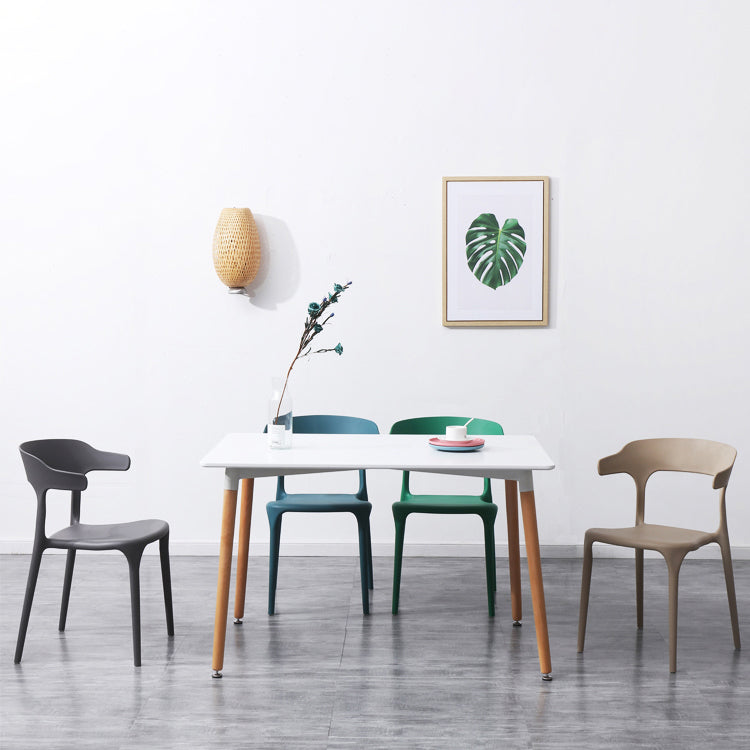 Fauteuils de salle à manger en plastique, fauteuils empilables à dos ouvert de cuisine d'intérieur
