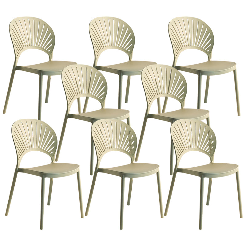Chaise latérale arrière en plastique moderne Windsor 33" H dinant la chaise pour le restaurant