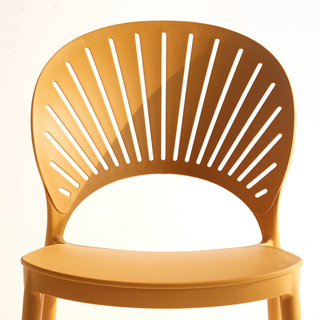 Chaise latérale arrière en plastique moderne Windsor 33" H dinant la chaise pour le restaurant