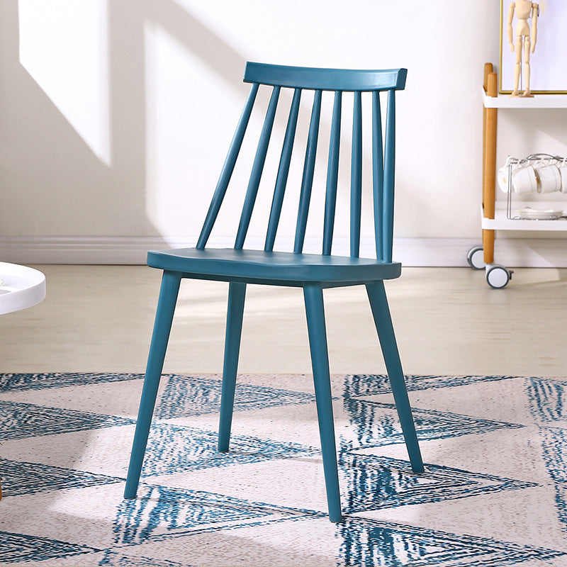 Chaise en plastique intérieure moderne