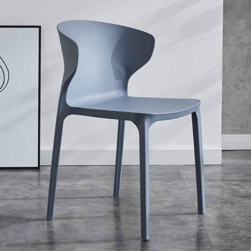 Chaise de salle à manger empilable en plastique à oreilles de fauteuil contemporain à la maison