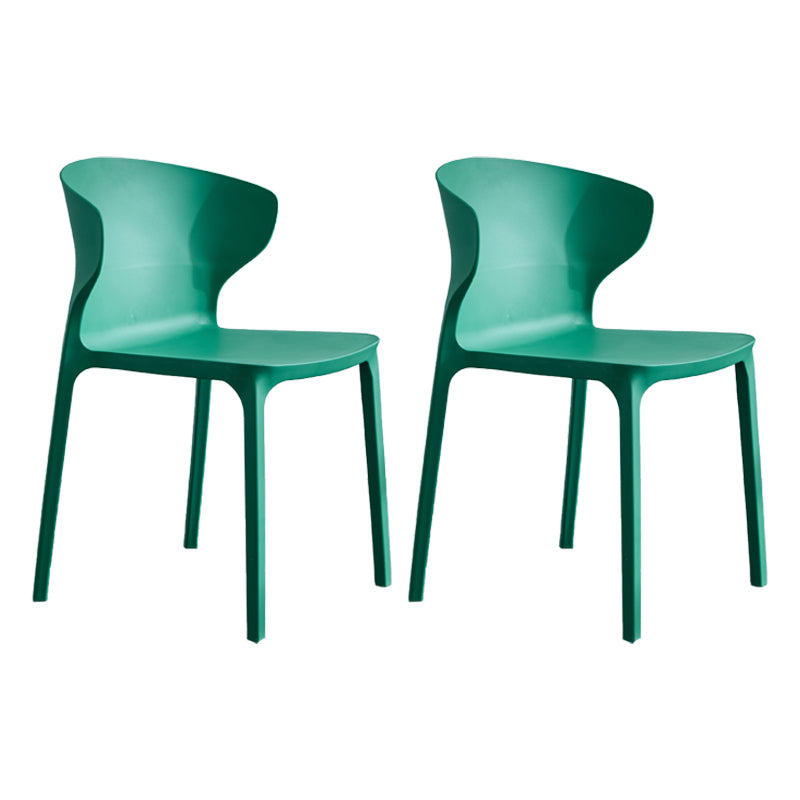 Chaise de salle à manger empilable en plastique à oreilles de fauteuil contemporain à la maison