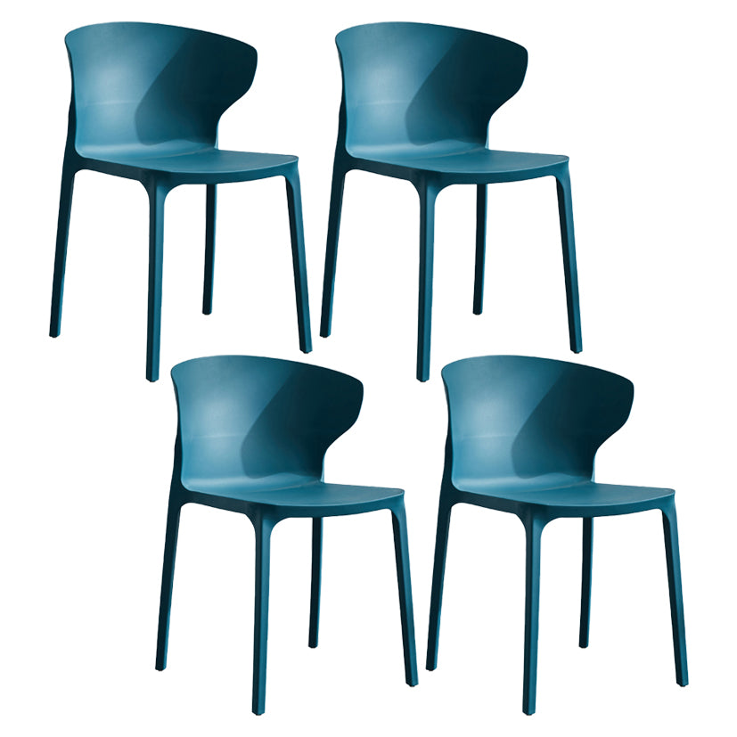 Chaise de salle à manger empilable en plastique à oreilles de fauteuil contemporain à la maison