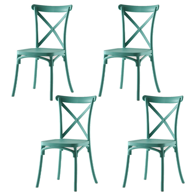 Chaise de salle à manger en plastique de style moderne, chaise latérale à dossier croisé de 17 pouces de large pour la cuisine
