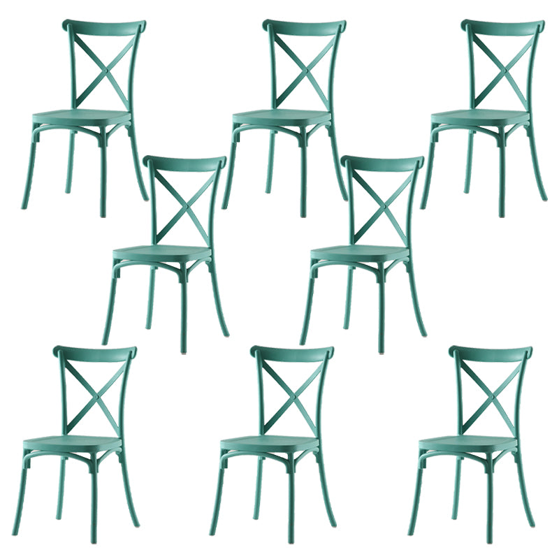 Chaise de salle à manger en plastique de style moderne, chaise latérale à dossier croisé de 17 pouces de large pour la cuisine