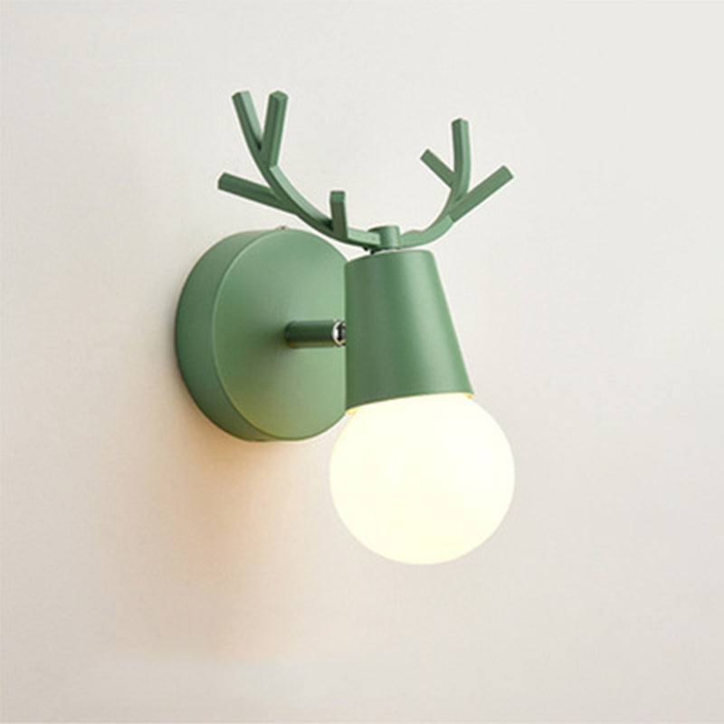 Atletas de hierro Luz de la pared Simple Modern Style 1 Luz de montaje en la pared interior de luz.