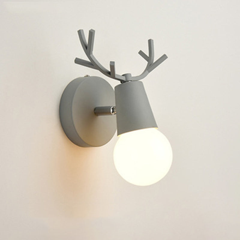 Atletas de hierro Luz de la pared Simple Modern Style 1 Luz de montaje en la pared interior de luz.