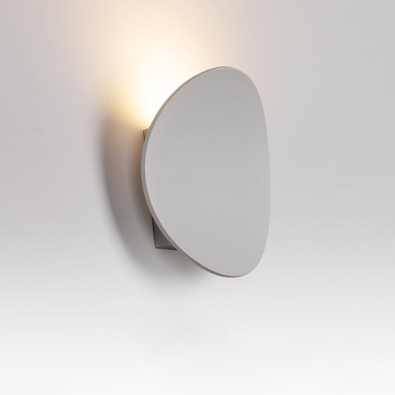 Moderno de moda simple estilo geométrico mate de pared de metal 1 apliques de luz