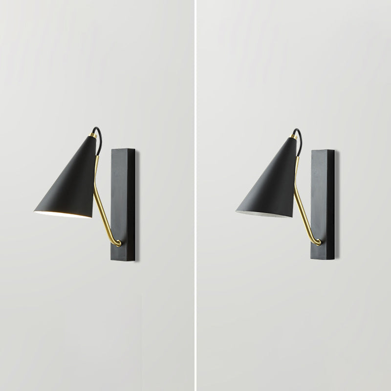 Moderna lampada a parete conica a parete singola creativa a parete singola per camera da letto