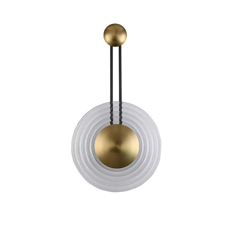 Lámpara de pared LED circular dorada en moderna luz de pared de hierro de electroplacas de estilo creativo para dormitorio