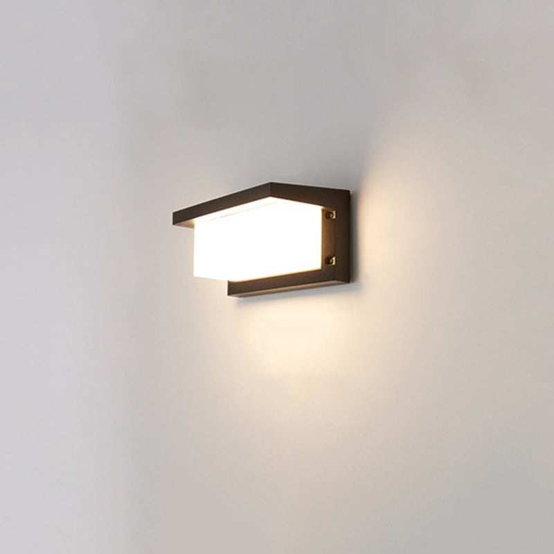 Geometric Shade Wall Lighting Modern Style Metal 1 Light Sconce Light in Black