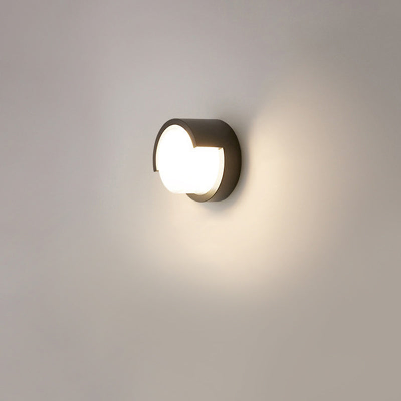 Geometric Shade Wall Lighting Modern Style Metal 1 Light Sconce Light in Black