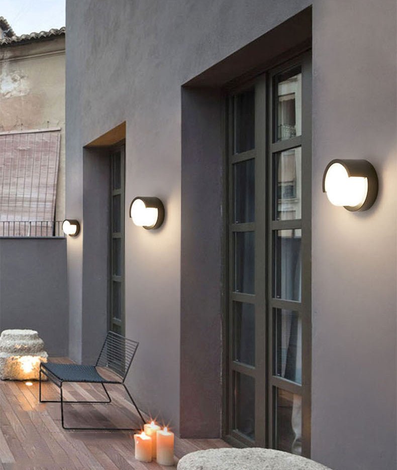 Geometric Shade Wall Lighting Modern Style Metal 1 Light Sconce Light in Black