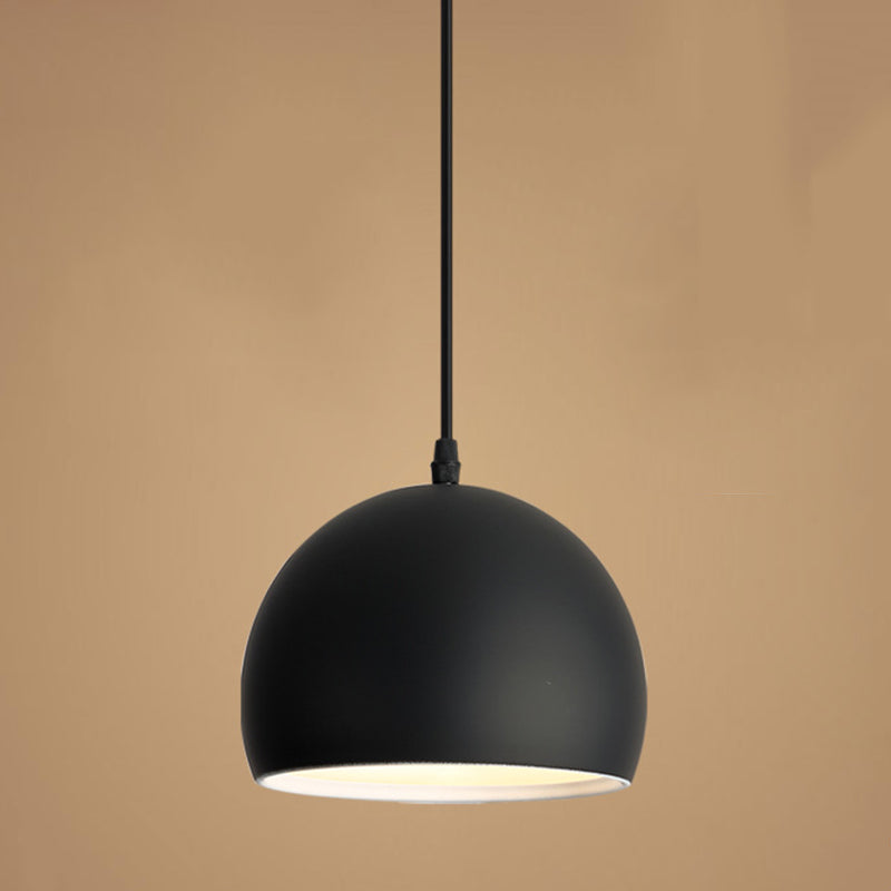 1-Licht-Globus-Anhänger Licht, nordische Makkaron-Metall-Pendelleuchte für Bar