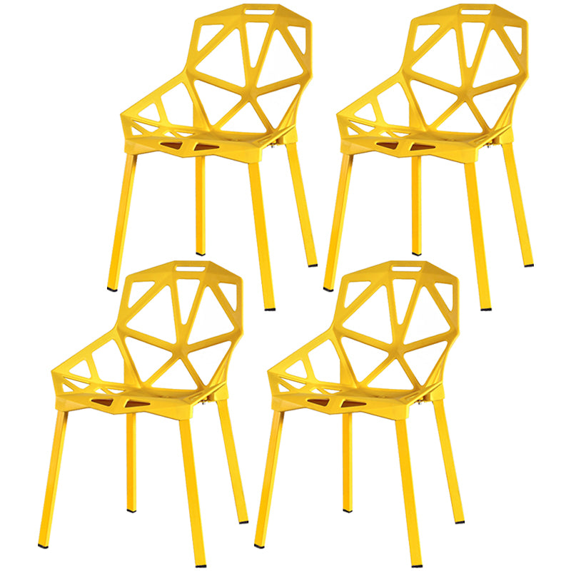 Chaise de salle à manger sans bras en plastique contemporain chaise latéral croisée pour usage à domicile