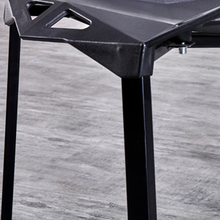 Chaise de salle à manger sans bras en plastique contemporain chaise latéral croisée pour usage à domicile