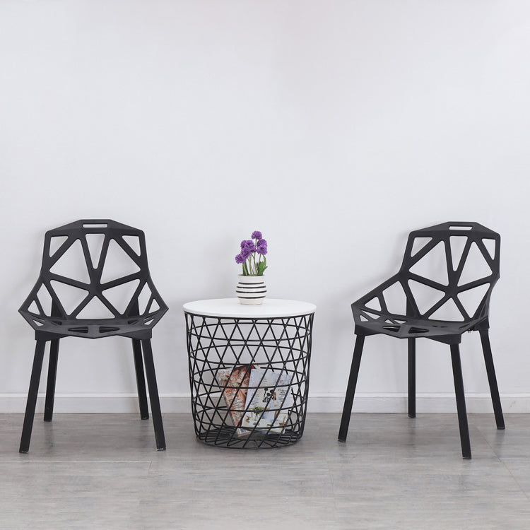Chaise de salle à manger sans bras en plastique contemporain chaise latéral croisée pour usage à domicile