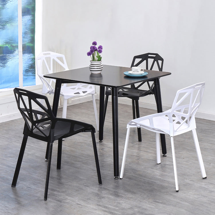 Chaise de salle à manger sans bras en plastique contemporain chaise latéral croisée pour usage à domicile