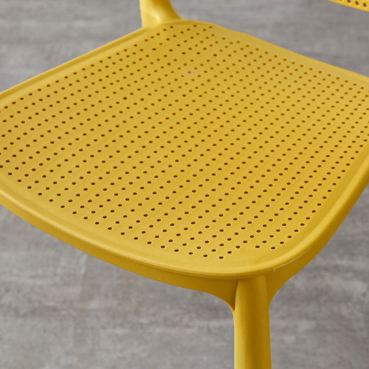 Chaise d'appoint en plastique de Style Glam, finition mate, chaise de salle à manger à dossier ouvert pour salle à manger