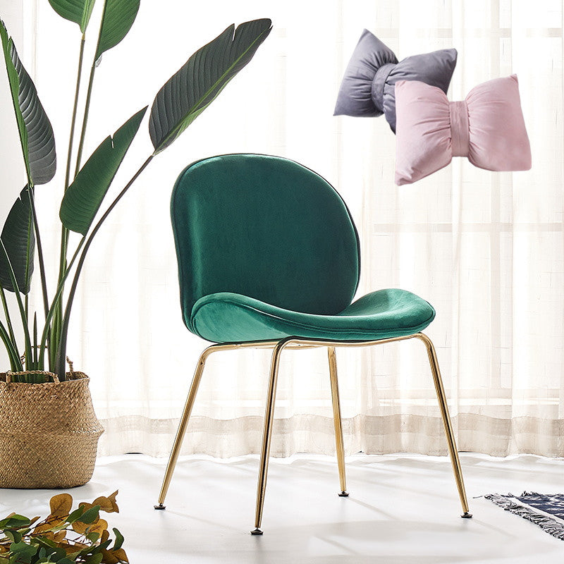 Metal Scandinavian Restaurant Side Chair Matte Finish Wingback Dining Chair