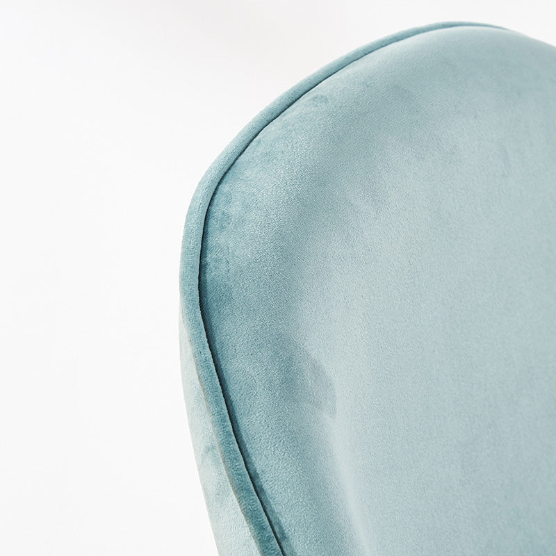 Metal Scandinavian Restaurant Side Chair Matte Finish Wingback Dining Chair