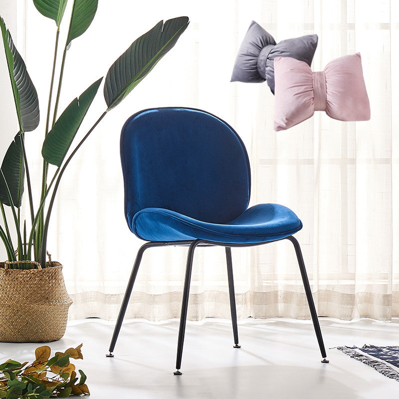 Metal Scandinavian Restaurant Side Chair Matte Finish Wingback Dining Chair