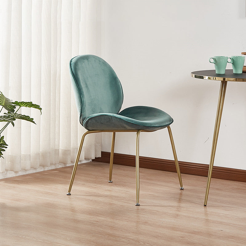 Metal Scandinavian Restaurant Side Chair Matte Finish Wingback Dining Chair