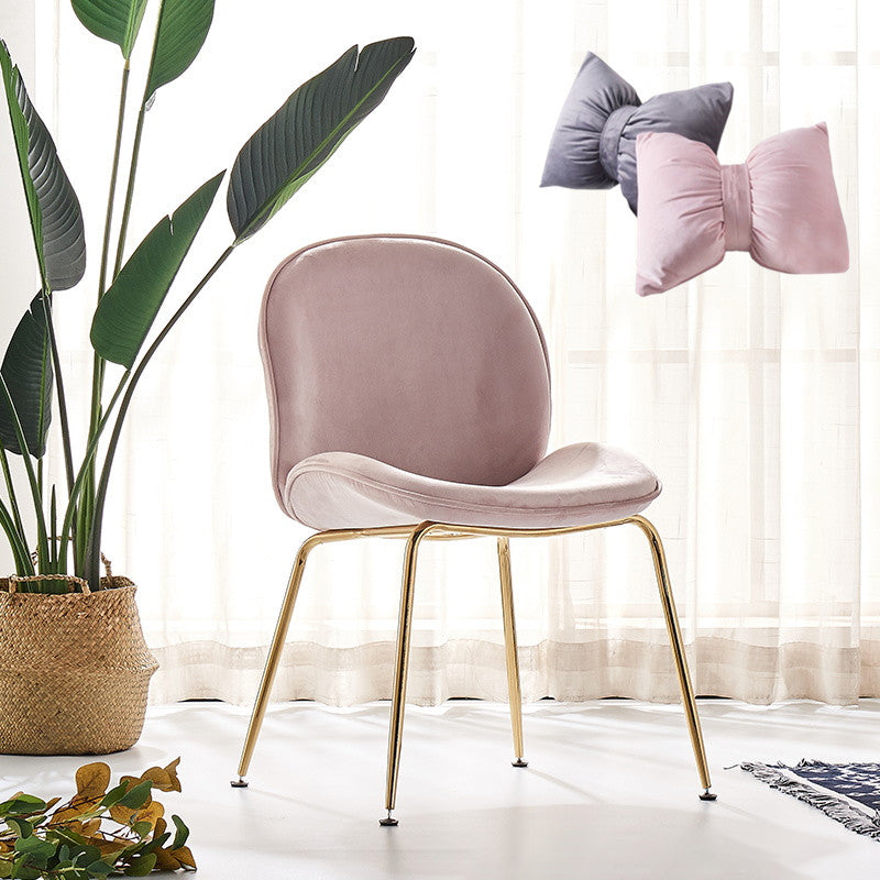 Metal Scandinavian Restaurant Side Chair Matte Finish Wingback Dining Chair