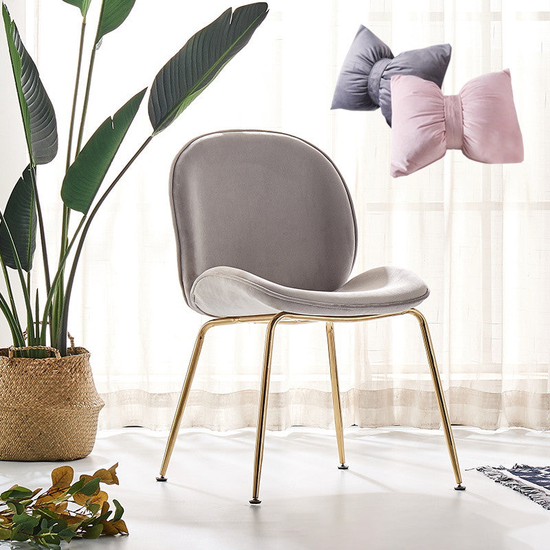 Metal Scandinavian Restaurant Side Chair Matte Finish Wingback Dining Chair