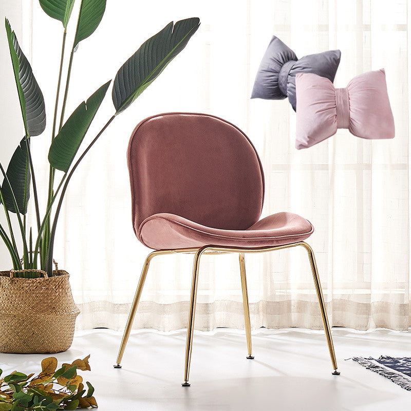 Metal Scandinavian Restaurant Side Chair Matte Finish Wingback Dining Chair