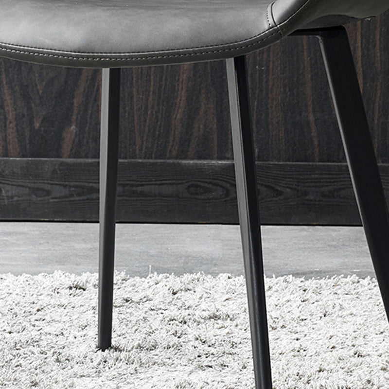 Chaise de salle à manger en cuir PU de style moderne, chaise Parsons de 18 pouces de large pour un usage domestique