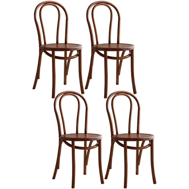 La salle à manger traditionnelle en bois massif préside les chaises latérales arrière mates de Windsor de finition