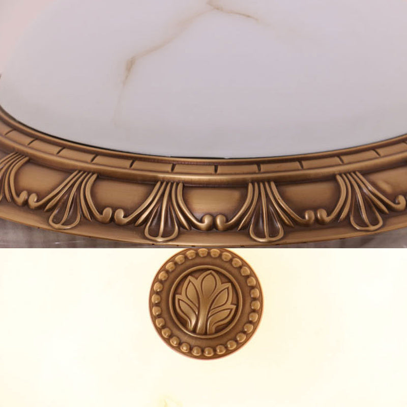 Installation encastrée de style classique avec abat - jour en verre plafonnier encastré en laiton pour les espaces intérieurs