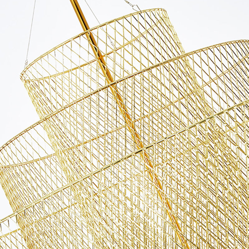 3-stufige minimalistische Käfighängung hängend, goldene Metallhängelampe für das Restaurant