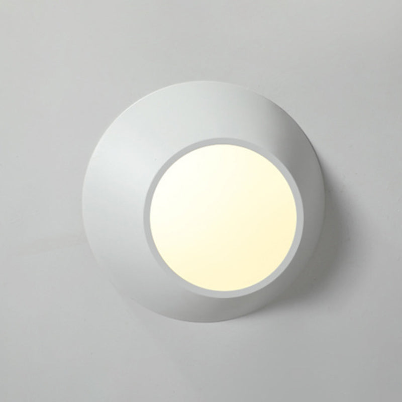 Plafonnier LED géométrique concis moderne en fer laqué avec abat-jour en acrylique