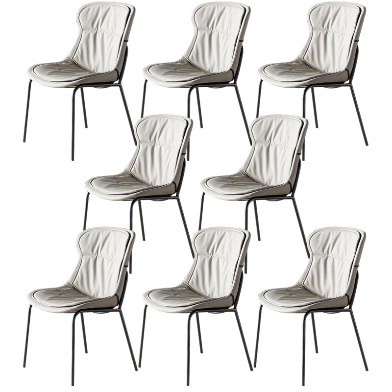 Chaises de salle à manger latérales en cuir Chaise latérale à oreilles rembourrée moderne avec pieds en métal