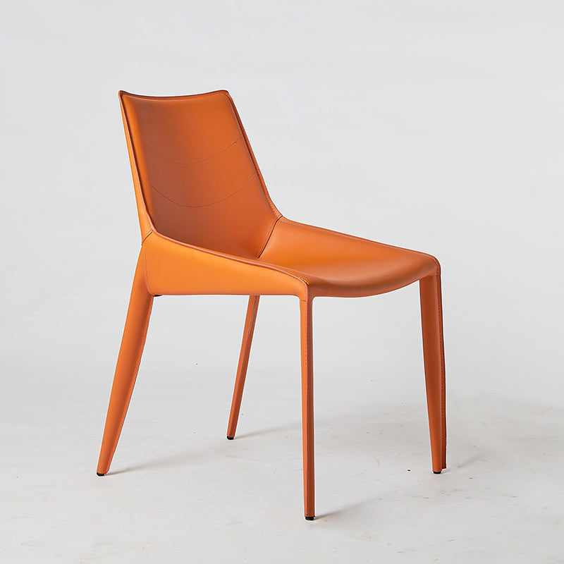 Chaise de salle à manger contemporaine en simili cuir, finition mate, dossier solide