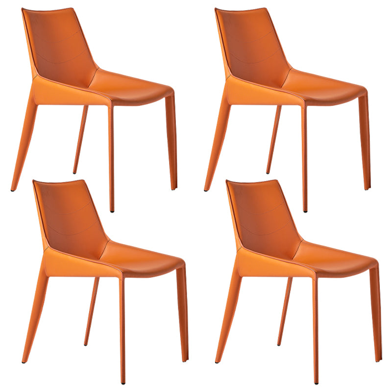Chaise de salle à manger contemporaine en simili cuir, finition mate, dossier solide