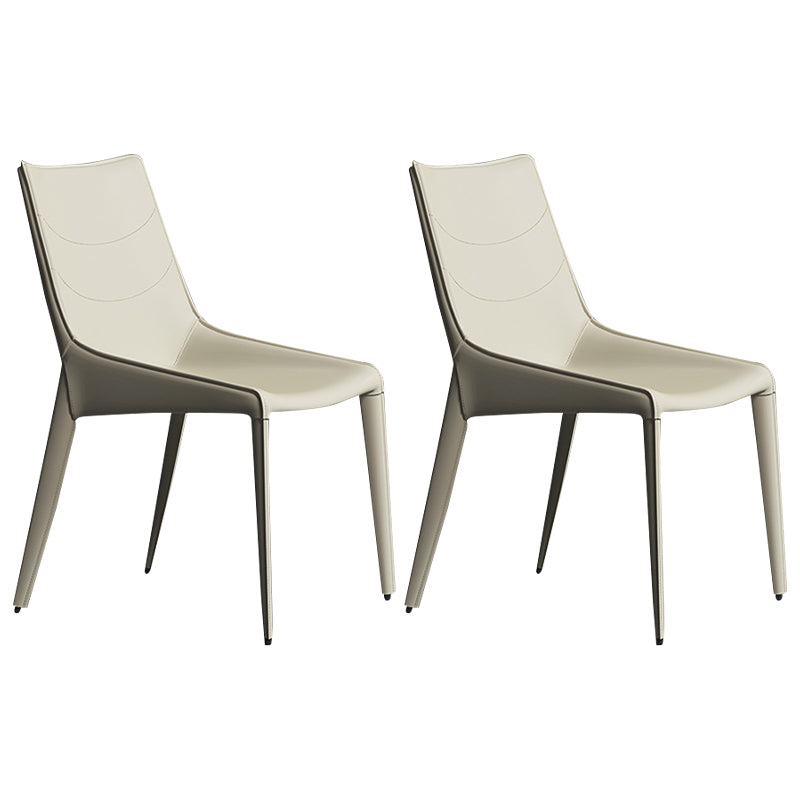 Chaise de salle à manger contemporaine en simili cuir, finition mate, dossier solide