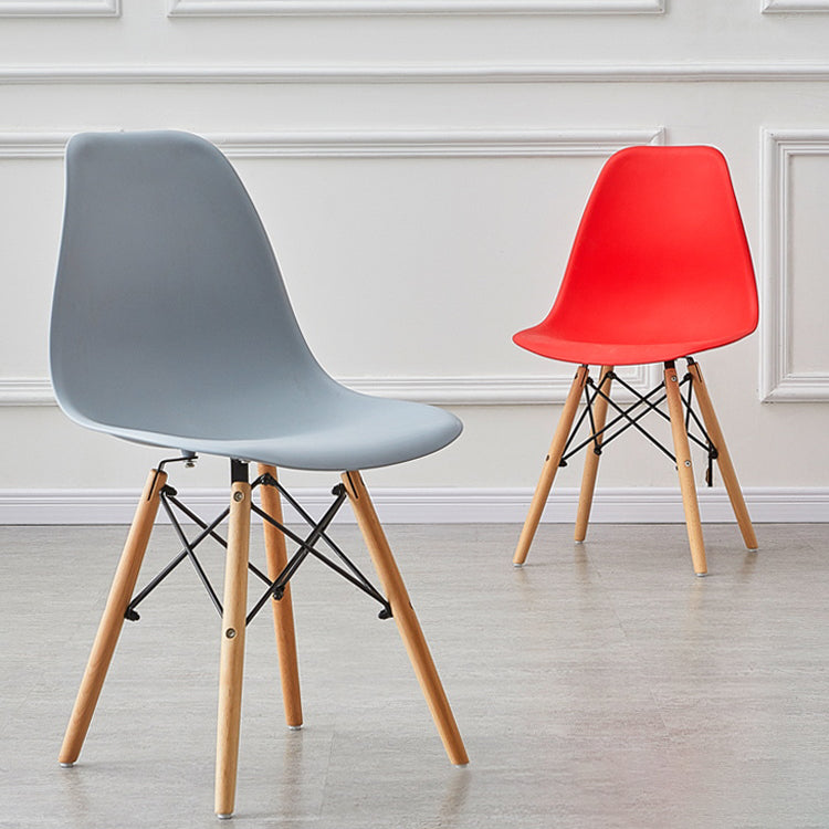 Sedia da pranzo in plastica in plastica in stile contemporaneo sedia solida posteriore a braccioless per cucina