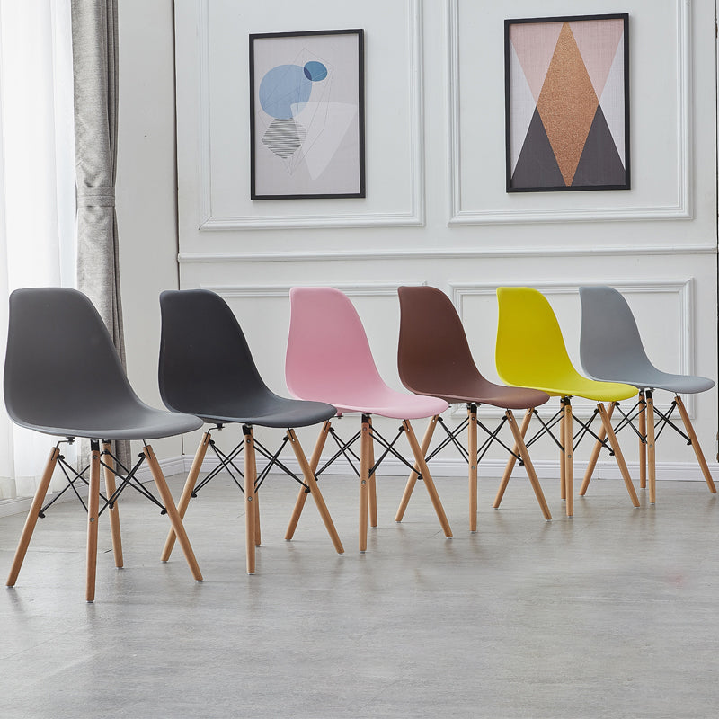 Sedia da pranzo in plastica in plastica in stile contemporaneo sedia solida posteriore a braccioless per cucina